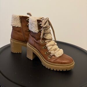 Brown fuzzy winter platform bootie